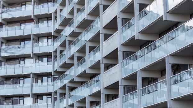 UB-boekentips | ‘De Bijlmer wordt vaak gezien als aftandse ghettowijk’   