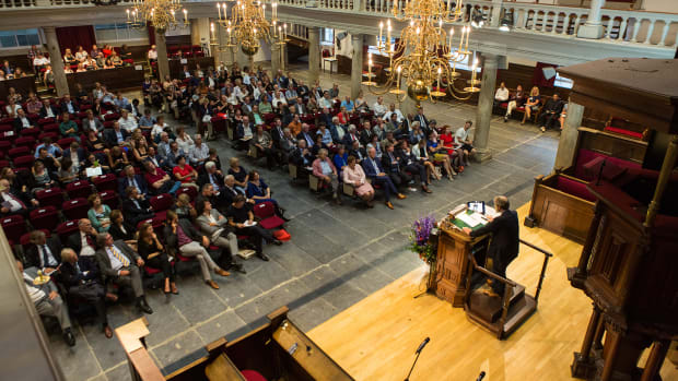 Central Works Council wants shorter academic year