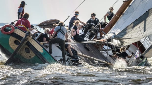 UvA'ers op zoek naar duizenden euro’s om skûtsje te repareren