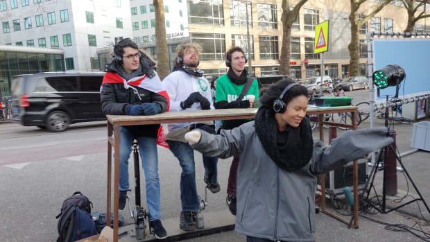 Jongerenclubs voeren actie tegen verkeersdrukte met Silent Disco 