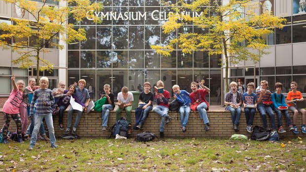 Kinderen op het Gymnasium Celeanum (niet in Amsterdam).
