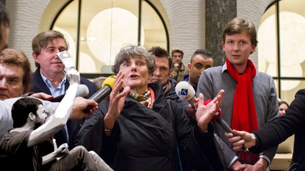 ‘Die rode sjaal? Ik ben hem kwijt geraakt’