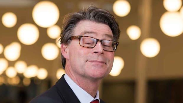 De vertrekkende vicevoorzitter CvB Jan Lintsen