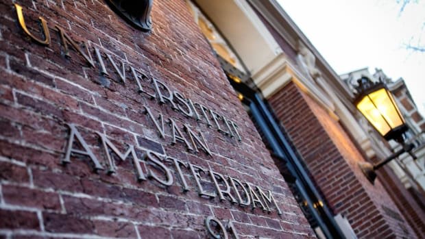 Het Maagdenhuis aan het Spui.