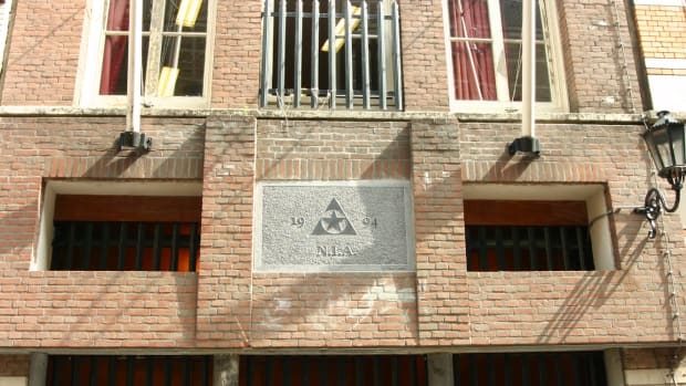 De soci&euml;teit van het A.S.C./A.V.S.V. in de Warmoesstraat.