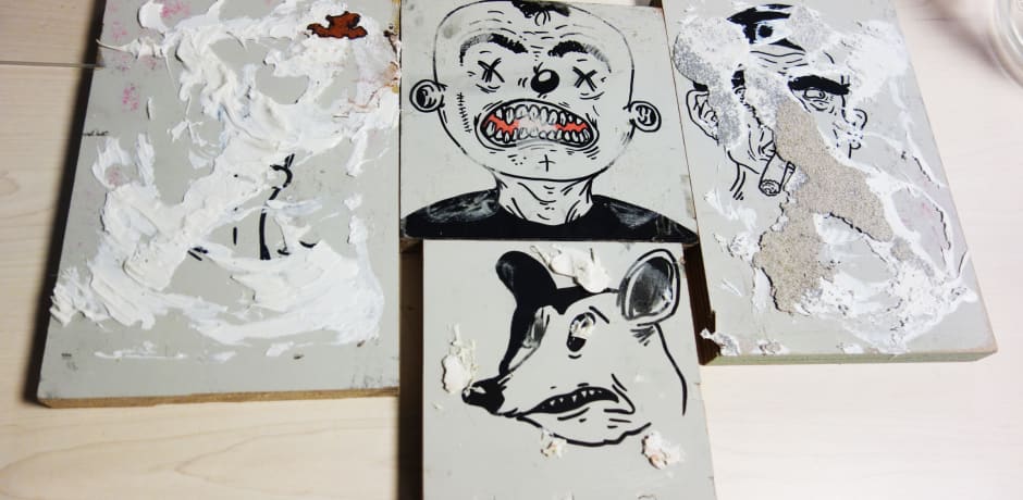 Leidt de achterkant van de schilderijtjes ons naar JW?