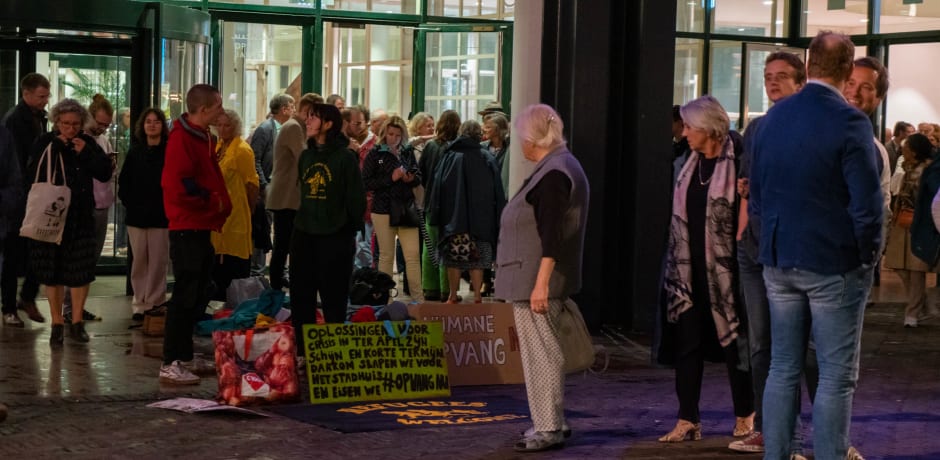 Voorstelling Stopera eindigt