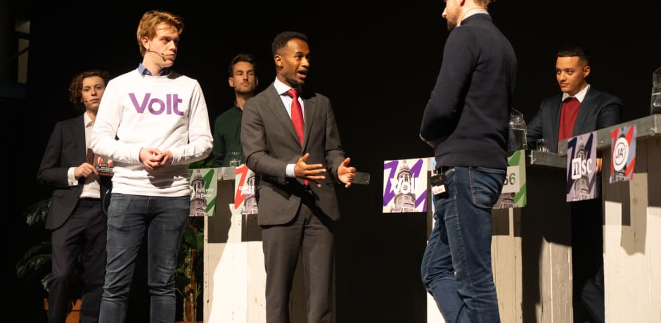 Habtamu de Hoop of PvdA-GroenLinks accuses the ChristenUnie of not being very emancipated at all when it comes to women's rights.