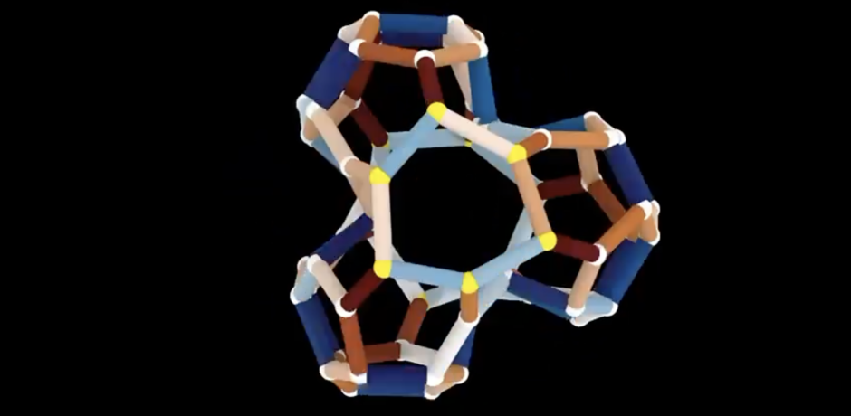 De computersimulaties verbeelden onder meer een nanodeeltje dat uit elkaar getrokken wordt (hier in beeld), kokend water, de expansie van een gas in een doos en nanoplastics in water.
