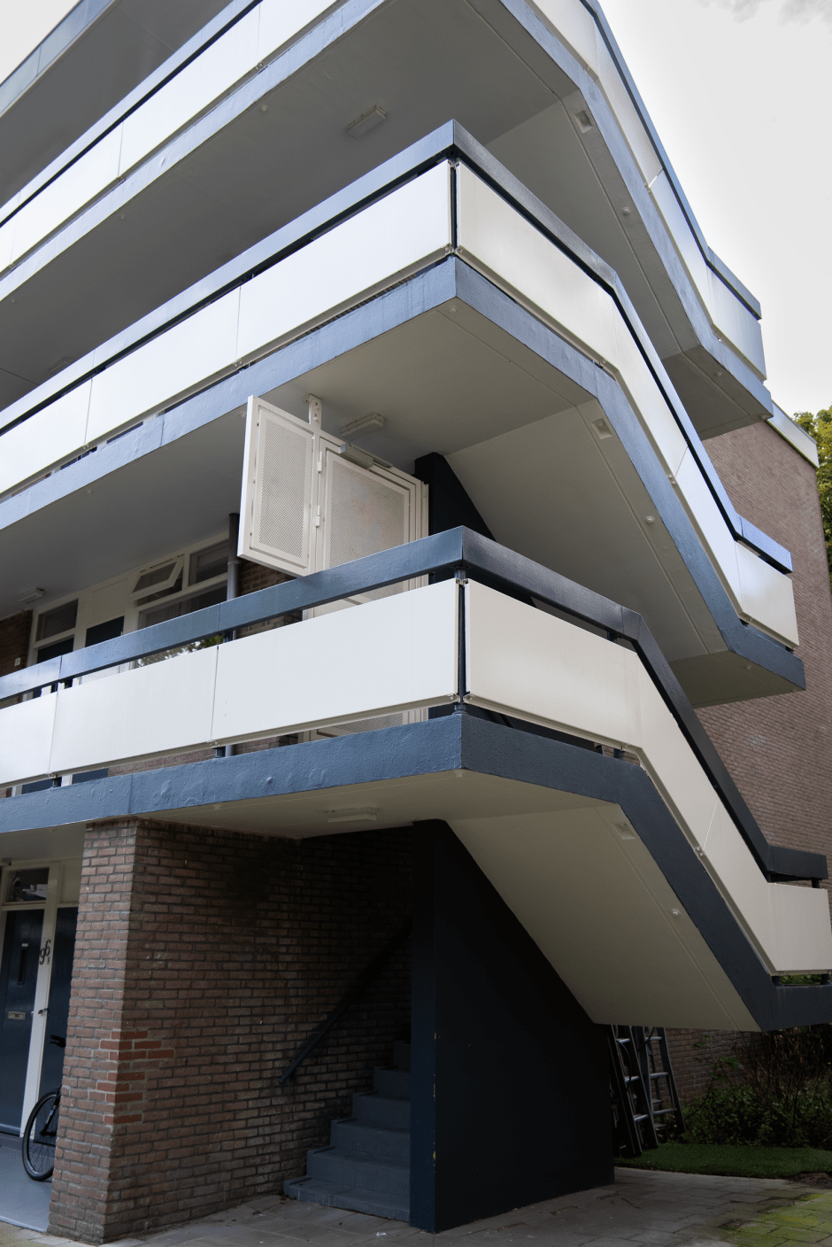 De blauwwitte trap uit Spoorloos