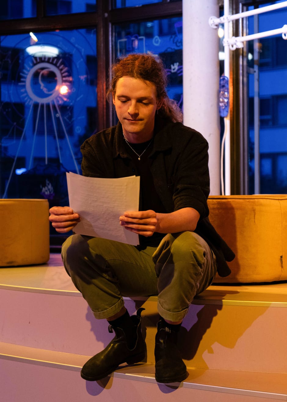 Master's student Ole Lechner (24) tells the story about grandfather, grandmother and Shell