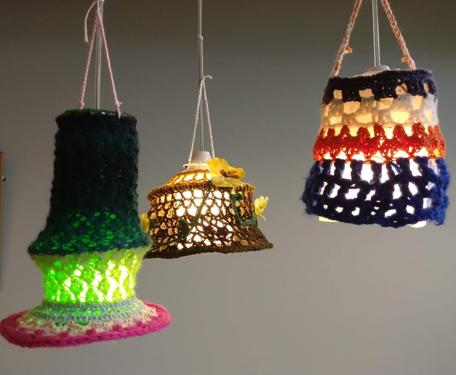 De gehaakte lampenkappen
