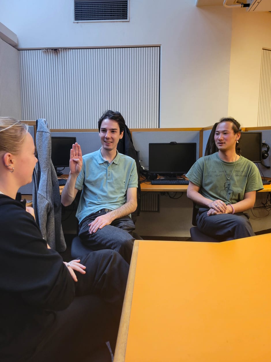 Shen van Bezooijen (right)