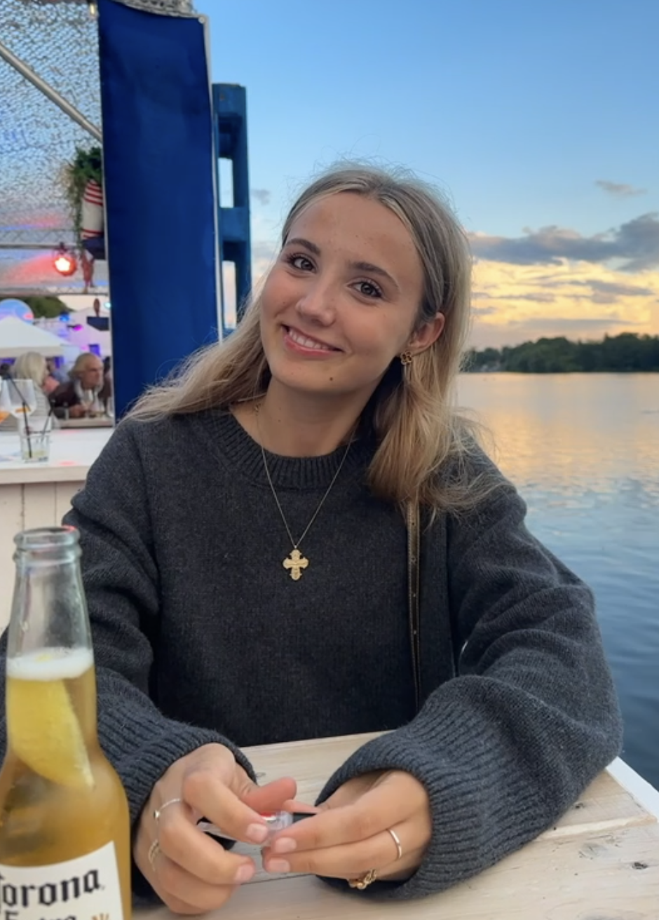 Isa Mavie Schrader