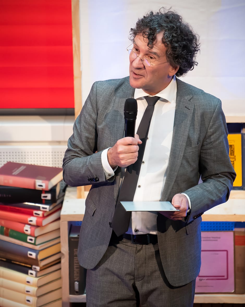 Rector Verbeek tijdens zijn toespraak.