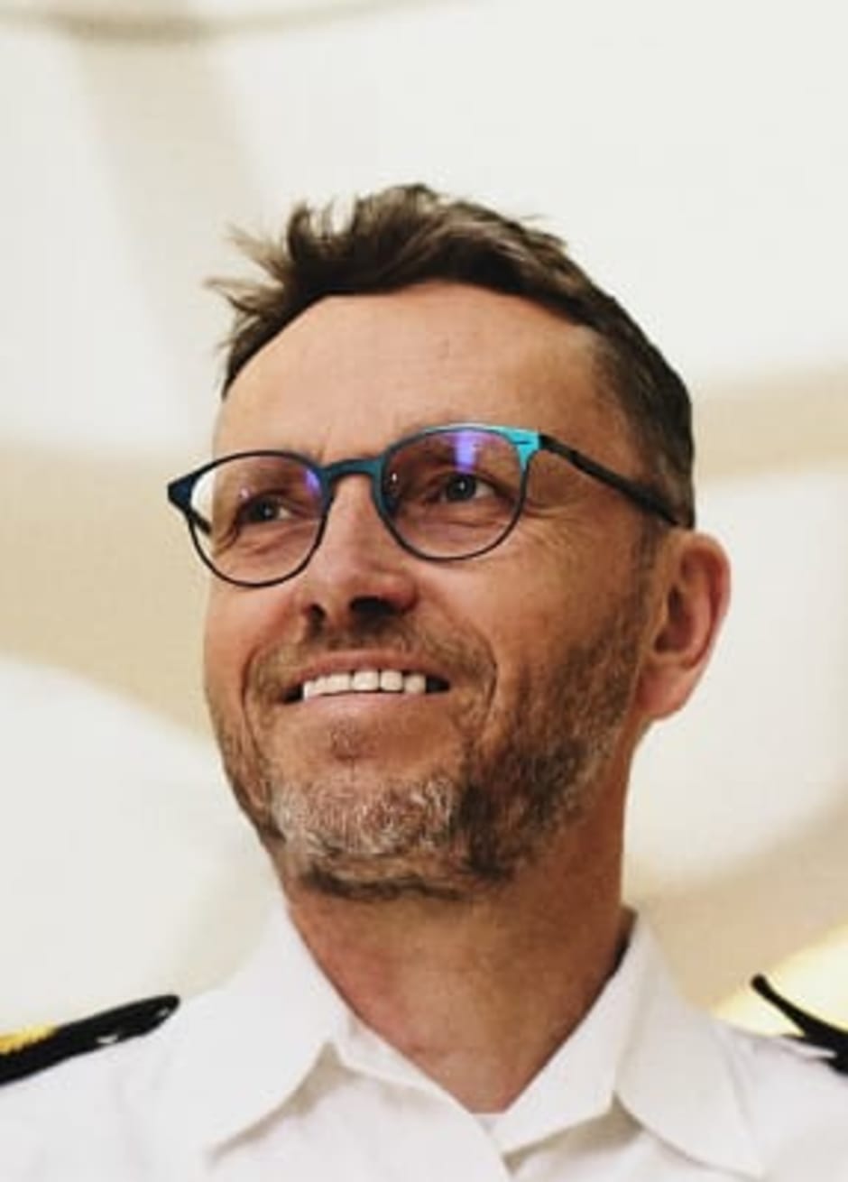 Toen Jaco de Bruijn nog marineofficier was.