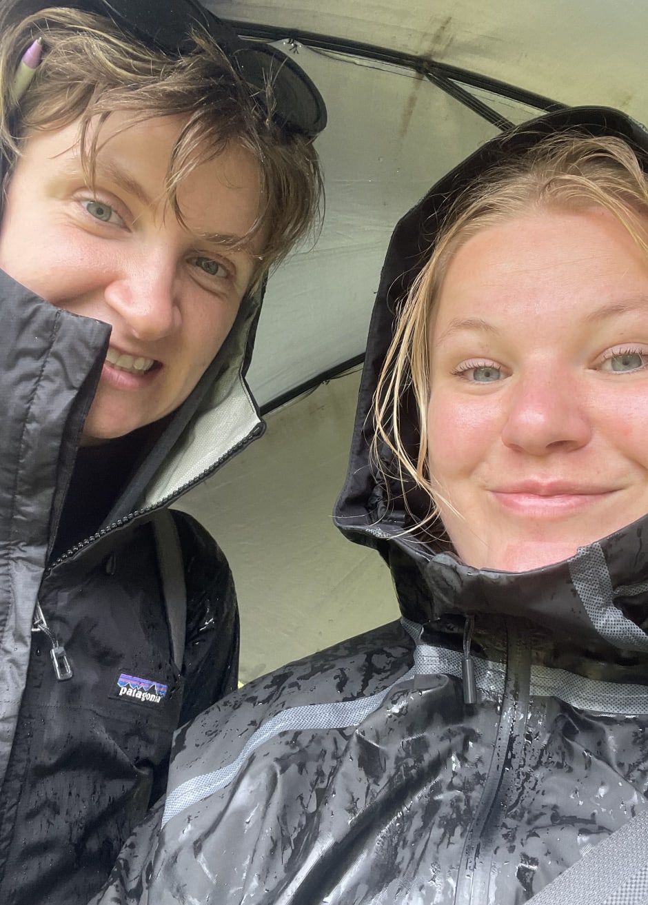 Eva van der Veek (links) en Marleen Leek (rechts)