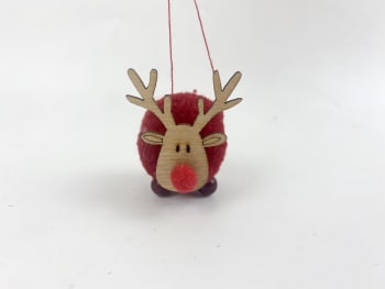 Hengepynt reinsdyr rød 6,5 cm