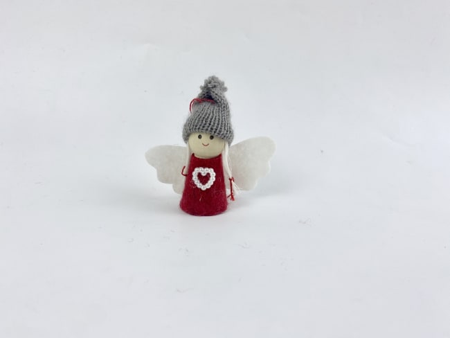 Engeljente rød m/grå lue og hjerte 7 cm