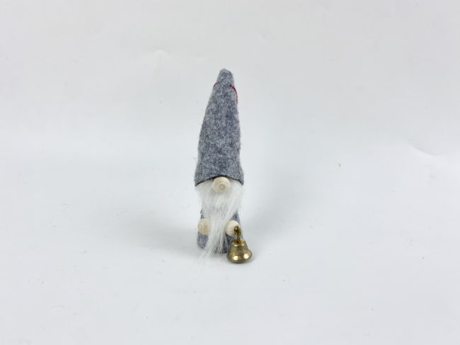 Nisse rød m/lue og bjelle 9 cm