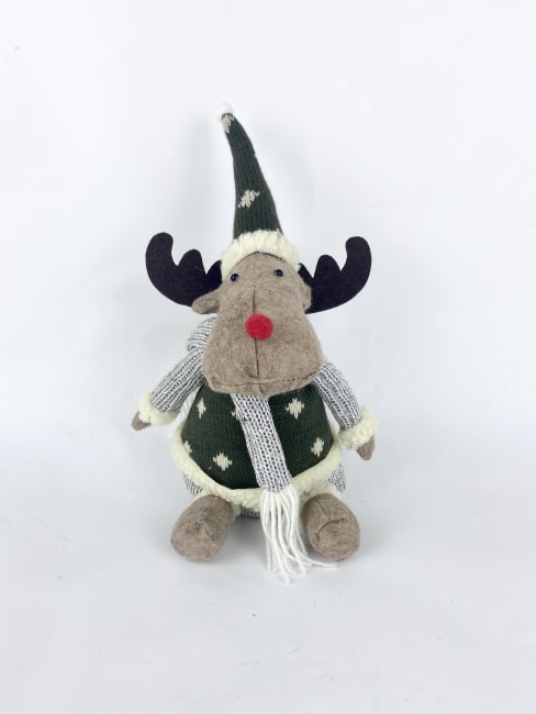 Elg sittende m/svart genser 30 cm