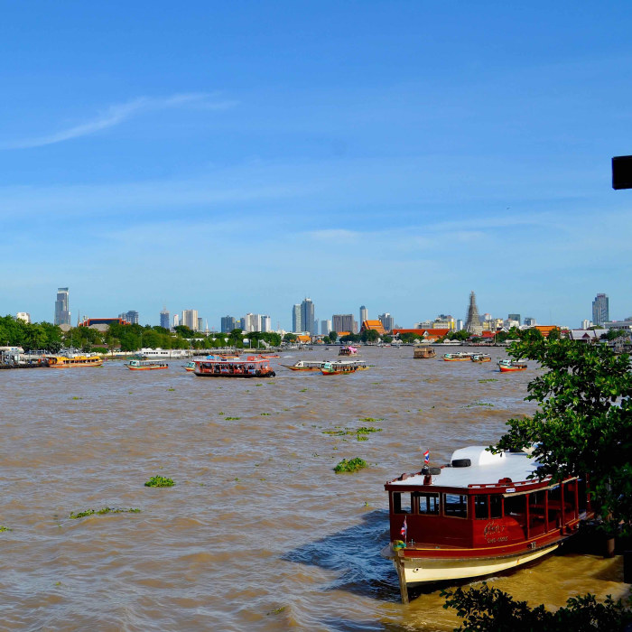 Follow Me Bangkok tours walk and boat