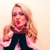 thumbnail image for Scene Queen