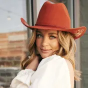 thumbnail image for Lauren Alaina