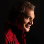 thumbnail image for Engelbert Humperdinck
