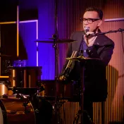 thumbnail image for Fred Armisen