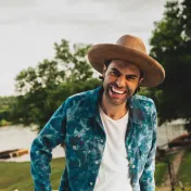 thumbnail image for Niko Moon