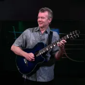 thumbnail image for A Peter White Christmas with Mindi Abair and Vincent Ingala (6:30 PM)