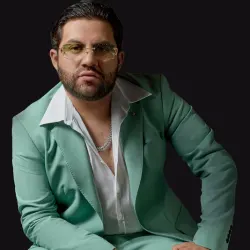 Luis R Conriquez