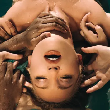 How Much is the Song STARZ by Elley Duhé Worth? Royalty & Value Breakdown