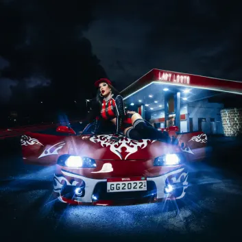 How Much is the Song APENAS UM NENÉM by Gloria Groove Worth? Royalty & Value Breakdown