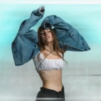 How Much is the Song Ci pensiamo domani by Angelina Mango Worth? Royalty & Value Breakdown