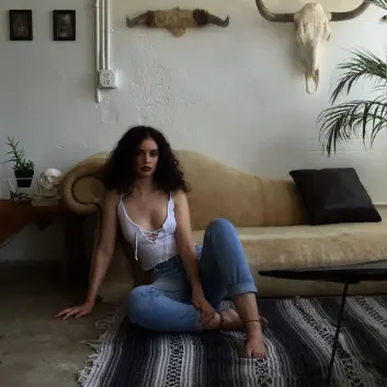 How Much is the Song Confidently Lost by Sabrina Claudio Worth? Royalty & Value Breakdown