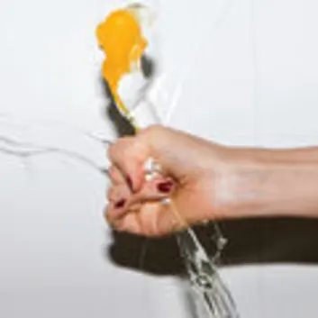How Much is the Song Hysteric by Yeah Yeah Yeahs Worth? Royalty & Value Breakdown