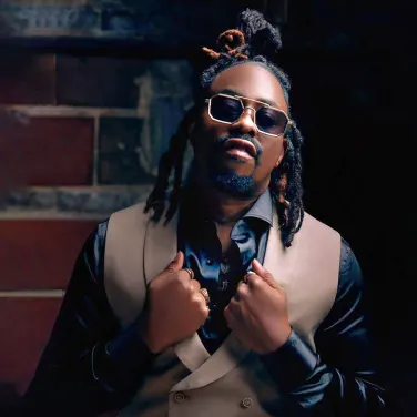 Picture of Raheem DeVaughn