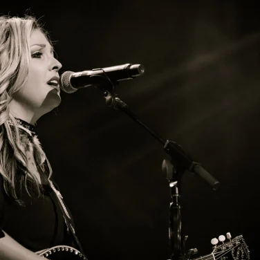 Picture of Sunny Sweeney