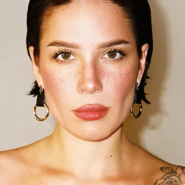 Picture of Halsey