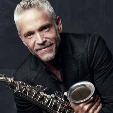 Picture of Dave Koz