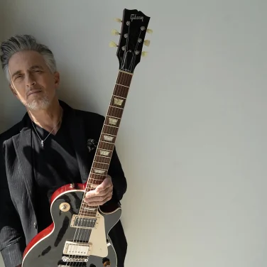 Picture of Colin James