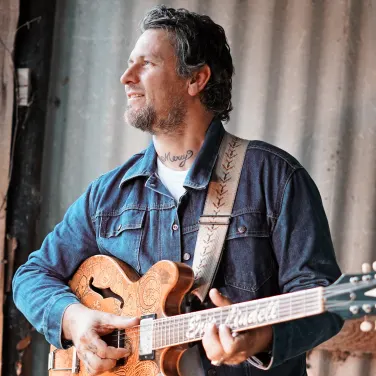 Picture of Eric Lindell