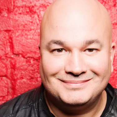 Picture of Robert Kelly
