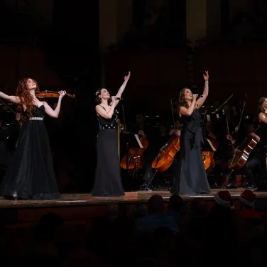 Picture of Celtic Woman Christmas Symphony