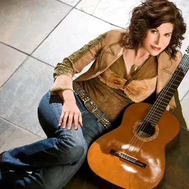 Picture of Sharon Isbin