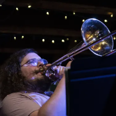 Picture of HENRY CARPENDER live in the SIDEBAR!