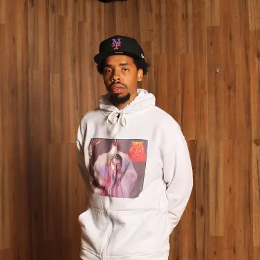 Picture of Earl Sweatshirt w/ Liv.e