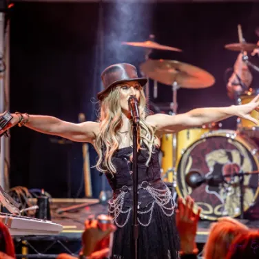 Picture of TWISTED GYPSY - Tribute to FLEETWOOD MAC